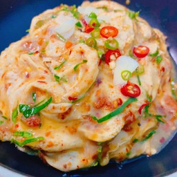 ข้าวไข่ข้นพริกแกง