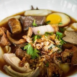 ก๋วยจั๊บน้ำข้น