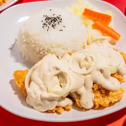ข้าวไก่ทอดซอสครีมหัวหอม