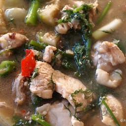 แกงอ่อมไก่