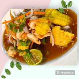 ยำกุ้งสด