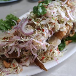 ยำตะไคร้ปลาช่อนทอด