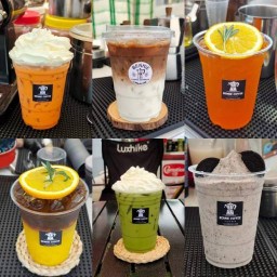 (อ๋อมแอ๋ม)  กาแฟโบราณ  น้ำผลไม้สดปั่น  หน้าปากซอยเอกชัย90