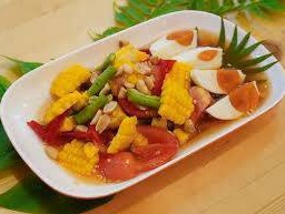 ตำข้าวโพดไข่เค็ม