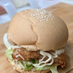 ICE STATION - ไอซ์สเตชั่น ไอศกรีมโยเกิร์ตเกล็ดหิมะ