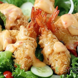 สลัดกุ้งทอด