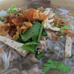 กั๋วยจั๊บญวน หมูยออุบล