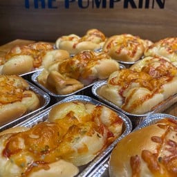 The pumpkiin bread&viennoiserie