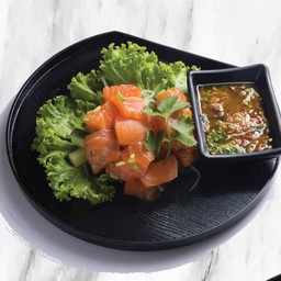 ยำแซลมอน