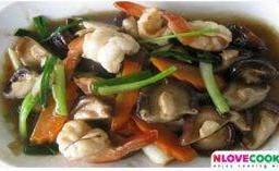 เห็ดหอมผัดกุ้ง