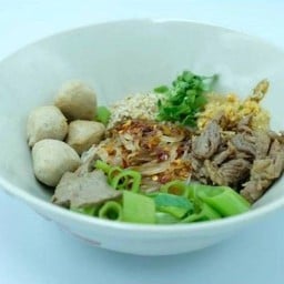 ก๋วยเตี๋ยวแห้งเนื้อ