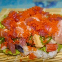 ข้าวหน้าเชลมอนดิบ