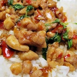 ข้าวราดกะเพราไก่