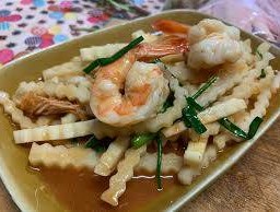 ยอดมะพร้าวผัดกุ้ง