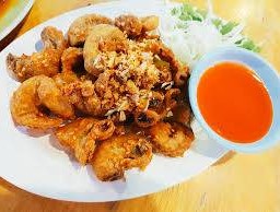 ไส้ตันทอดกระเทียม