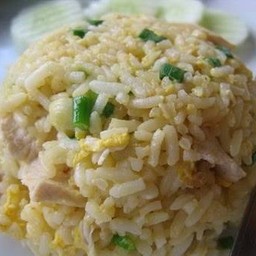 ข้าวผัดไก่