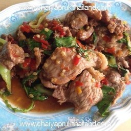 ผัดกระเพราหมูชิ้น(กับข้าว)