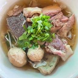 ก๋วยเตี๋ยวตะกี้ตะก่อน เนื้อตุ๋นสูตรโบราณ