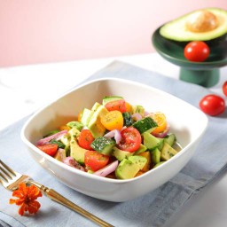 AVOCADO SALAD สลัดอะโวคาโด