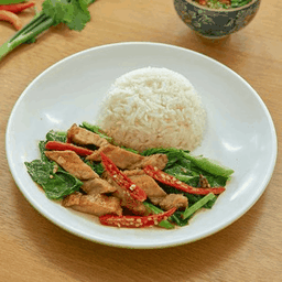 ข้าวคะน้าหมูกรอบ