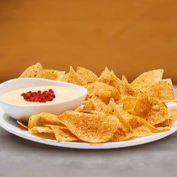 CHIPS & QUESO