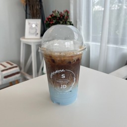 Butterfly Pea Macchiato