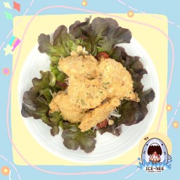 สลัดปลาทอด