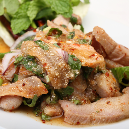 น้ำตกหมู/เนื้อ