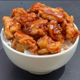 ข้าวไก่คาราเกะซอสทงคัตสึ