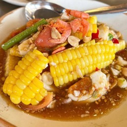 ตำข้าวโพดไข่เค็ม