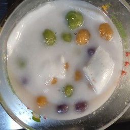 บัวลอยพิเศษ