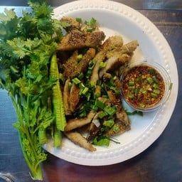 จ่อยซอยจุ๊ อ้อมใหญ่ปาร์ค