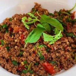 กะเพราเนื้อโคขุน(กับข้าว)