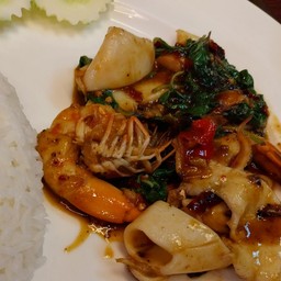 กะเพราทะเลรวม