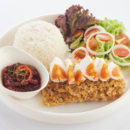 L ข้าวราด ผัดพริกขิงปลาดุกฟูไข่เค็ม