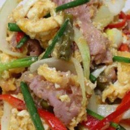ข้าว แหนมผัดไข่