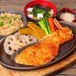 สเต็กปลาแซลมอน (เซ็ต)