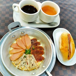 ชุดไข่กระทะธรรมดา