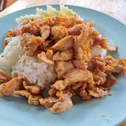 ไก่กะเทียม