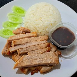 ข้าวหน้าสันคอหมูพริกไทยดำย่าง จิ้มแจ่ว