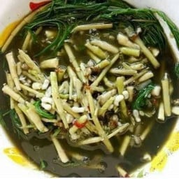 แกงหน่อไม้ไข่มดแดง
