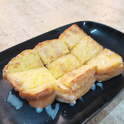 ขนมปังปิ้งเนย - นม - น้ำตาล