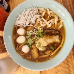 กระเพาะปลานายฑูลย์ ภูเขาลาด