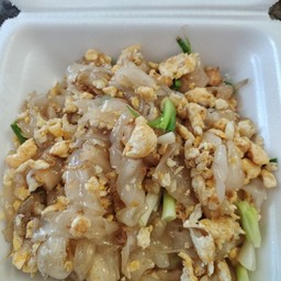 ผัดเส้นใหญ่ใส่ไข่2ฟอง