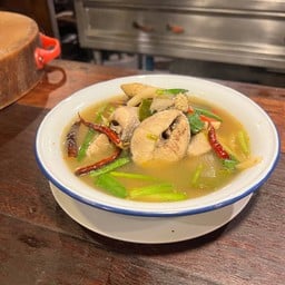 ต้มยําปลาช่อน