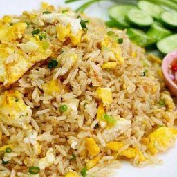 ข้าวผัดไข่เล็ก