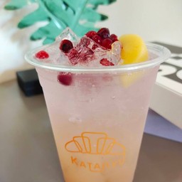 พีชชี่สปาร์คกิ้ง