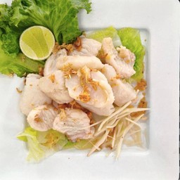 เนื้อปลากะพงลวกจิ้ม