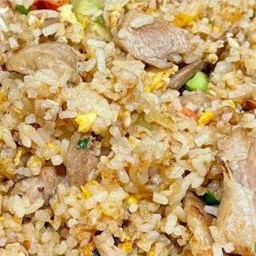 ้ข้าวผัดหมูใหญ่