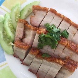 หมูกรอบ